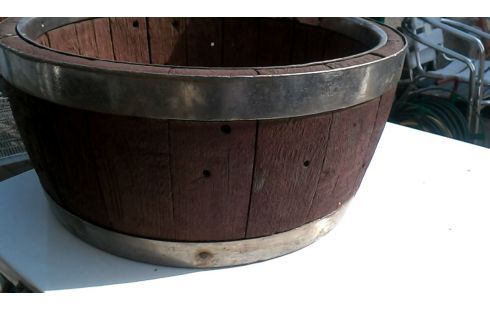 BLOEMPOT 1/2 TON HOUT