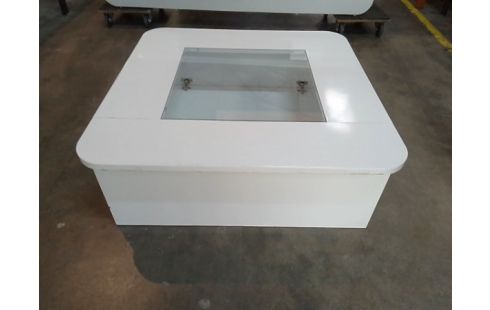 TABLE BASSE BLANC LAQUE VITRE EN L'ETAT