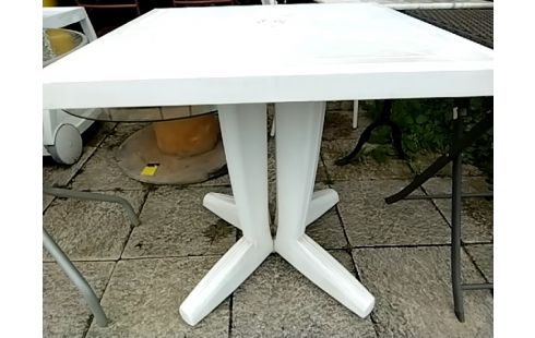 TABLE JARDIN BLANCHE CARRÉE