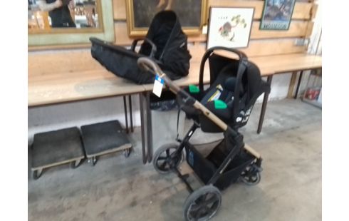 POUSSETTE BABY MOOV + SIEGE AUTO