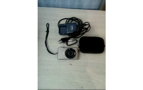 KAMERA <CANON> IXUS 75 + TASCHE/LADEGERÄT