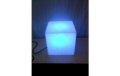 LAMPE OUTDOOR WÜRFEL LICHT BLAU