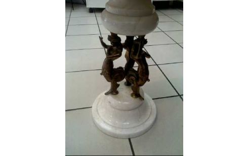 BEISTELLTISCH MARMOR OVAL MEERJUNGFR. BEINE