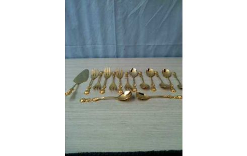 DESSERTBESTECK ROSEN 15-TEILIG GOLDFARBEN