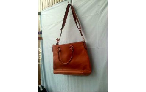 HANDTASCHE LEDEROPTIK BRAUN