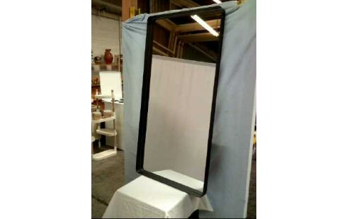 WANDSPIEGEL IM RAHMEN METALL SCHWARZ