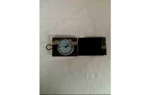 REISEWECKER METALL SCHUTZHÜLLE <MARKSMANN>