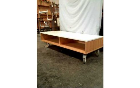 FERNSEHTISCH HOLZ 2-EBENEN AUF ROLLEN