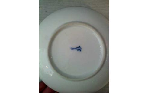 KAFFEETASSE WEISS SCHWAN.DES. <MEISSEN>