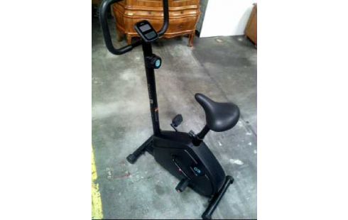 HOMETRAINER <ESSENTIAL DOMYOS> SCHWARZ