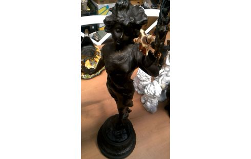 ESTATUA MUJER ANTIGUO