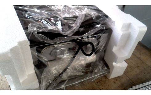 GRILL. DOMO PIET HUYSENTRUYT