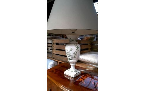 TAFELLAMP LIMOGES WIT PORSELEIN BLOEMEN