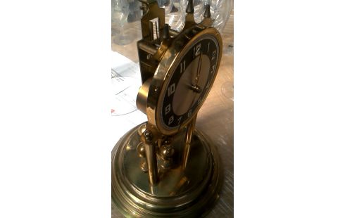 KLOK STOLP TE RESTAUREREN