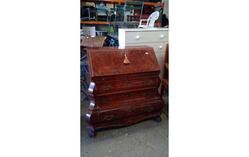 SEKRETÄR ENGLISCH NUSSBAUM-PYRAMIDE