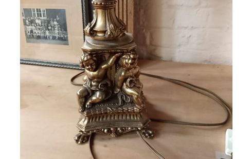 LAMPE PIED DORE CHERUBINS