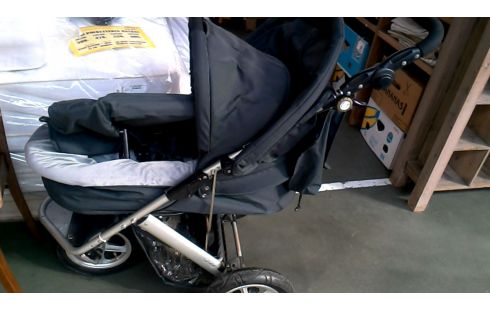 POUSSETTE 3 ROUES NOIRE GRIS ALUMINIUM