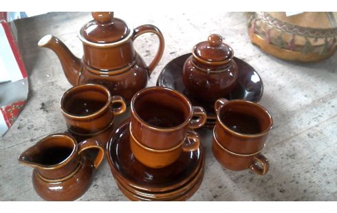 JUEGO DE CAFÉ AÑADA PARDO