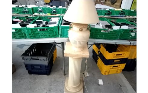 LAMPE SUR COLONNE
