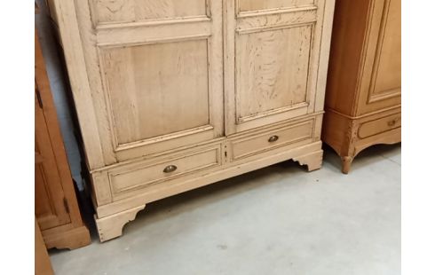 GARDE ROBES DÉCAPÉE CHENE