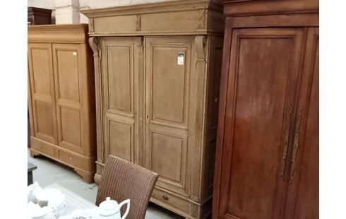 GARDE ROBES CHARLES X 19 EME CHENE DÉCAPÉ