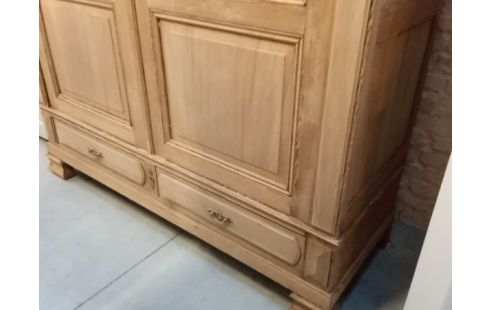 GARDE ROBES DÉCAPÉE