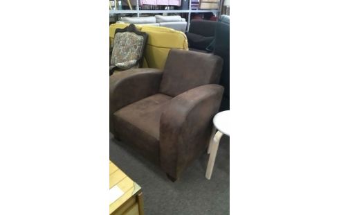 SILLÓN DE CUERO CLUB