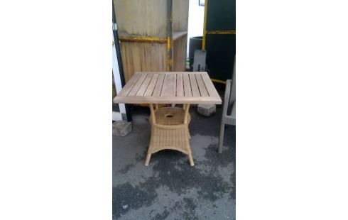 TAFEL TEAK/ROTAN LOOK