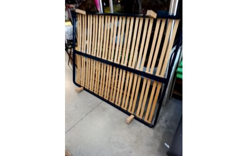 SOMMIER A LATTES AVEC PIEDS 140 X 190 CM