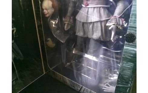 FIGURINE NECA CA