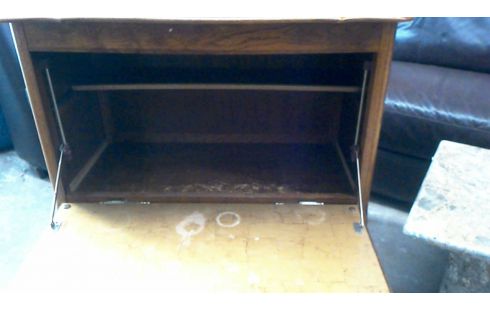 MEUBLE BAR A ROULETTE  EN L'ETAT