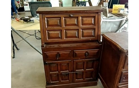 SECRETAIRE CATALAN