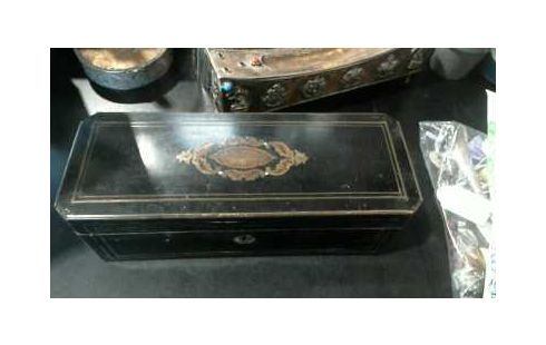 BOITE A GANT NAPOLEON  III