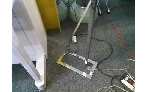 LAMPADAIRE LISEUSE INOX DESIGN CINNA