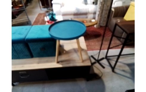 TABLE D APPOINT BLEU