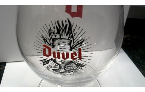 GLASWAREN DAS STÜCK