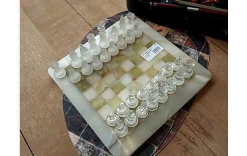 JEU echecs verre et marbre