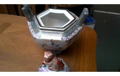 VASE COUVERT CHINOIS HEXAGONAL