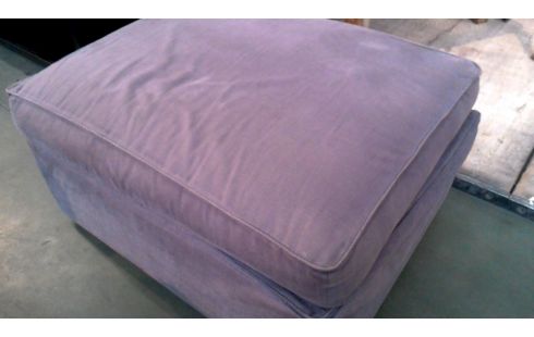 PUF GRANDE MORADO TEJIDO