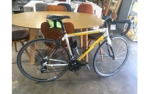 VELO DE ROUTE BTWIN A REVISER