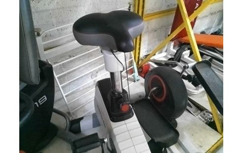 VELO D'APPARTEMENT KETTLER AVEC NOTICE