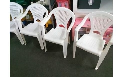 FAUTEUIL ENFANT PLASTIQUE BLANC