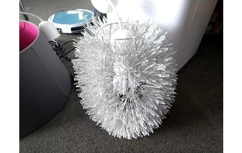 LUSTRE GRIS EFFET PIQUES