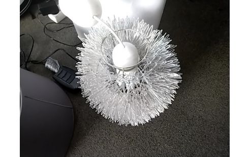 LUSTRE GRIS EFFET PIQUES