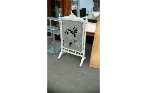 FUNKENSCHUTZGITTER WEISS