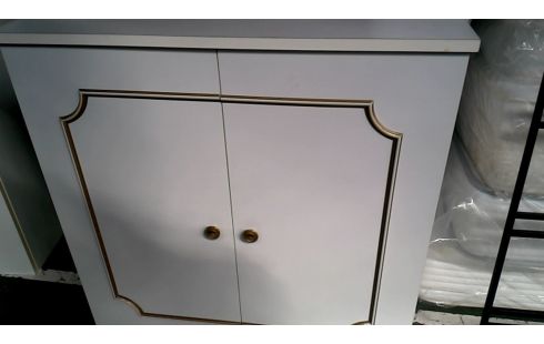 KISTE 1 WEISS 2 TÜREN