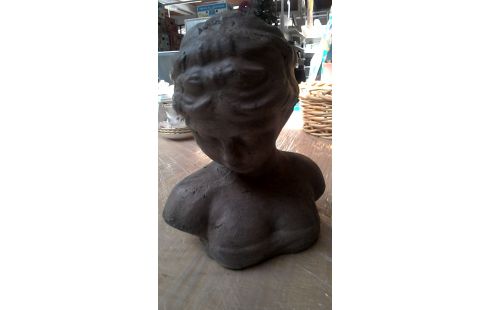 BUSTE VROUW AARDEWERK