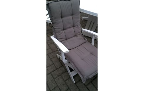 2 STOELEN TUIN WIT PVC BRUIN KUSSENS