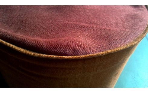 PUF REDONDO TEJIDO ROJO NARANJA