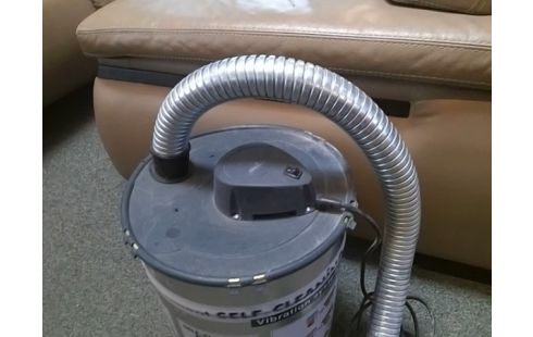 ASPIRATEUR CENDRES .